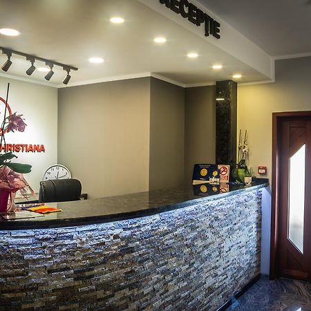 Pensiunea Christiana アラド エクステリア 写真
