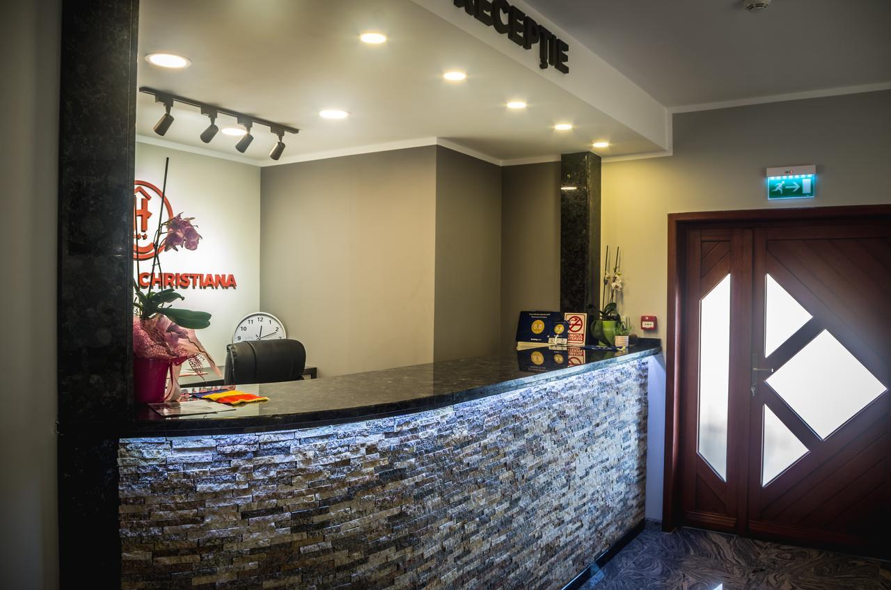 Pensiunea Christiana アラド エクステリア 写真